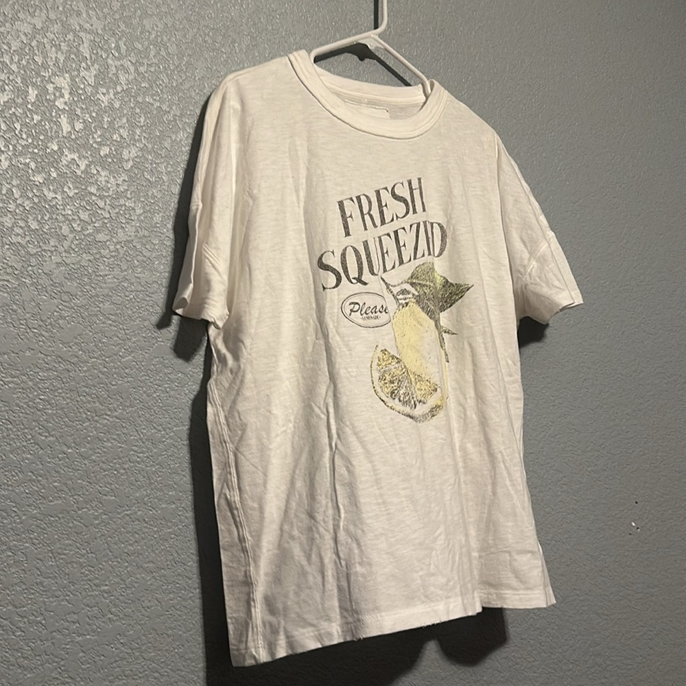 New Aerie Graphic Top - Picture 4 of 7